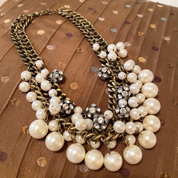 ANTHROPOLOGIE Diamonds & Pearls Necklace - Picture 3 of 4